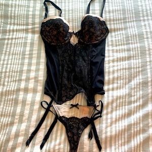 NWT Black VS lingerie set